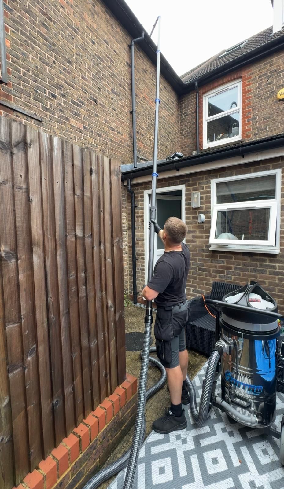 High-level gutter cleaning
